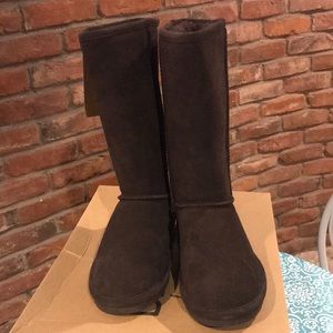 NIB BearPaw Chocolate Tall Emma Boot
